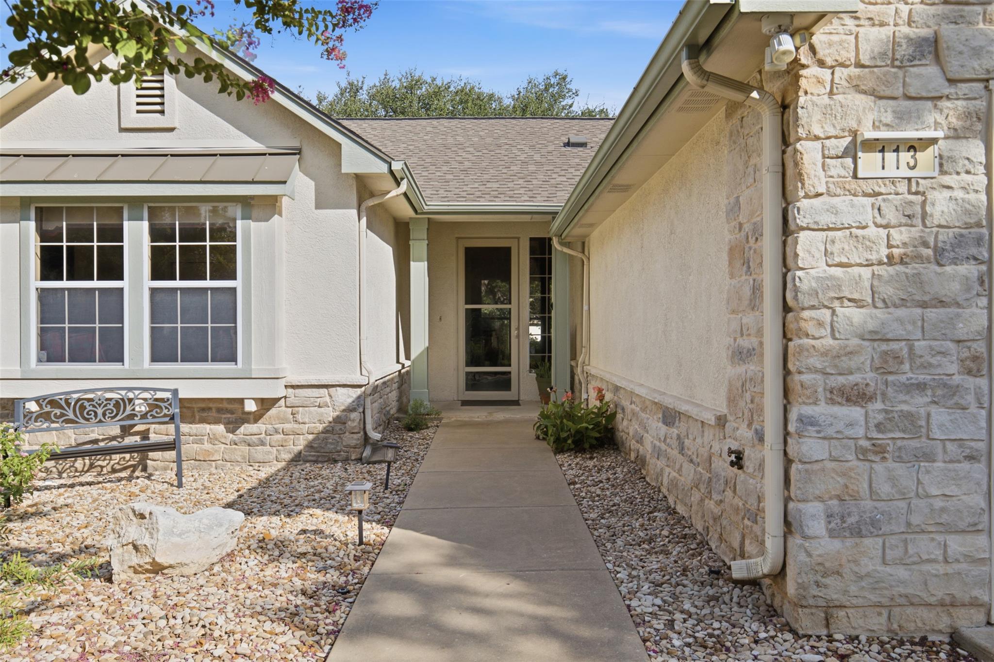 113  Larkspur Ln, photo 4