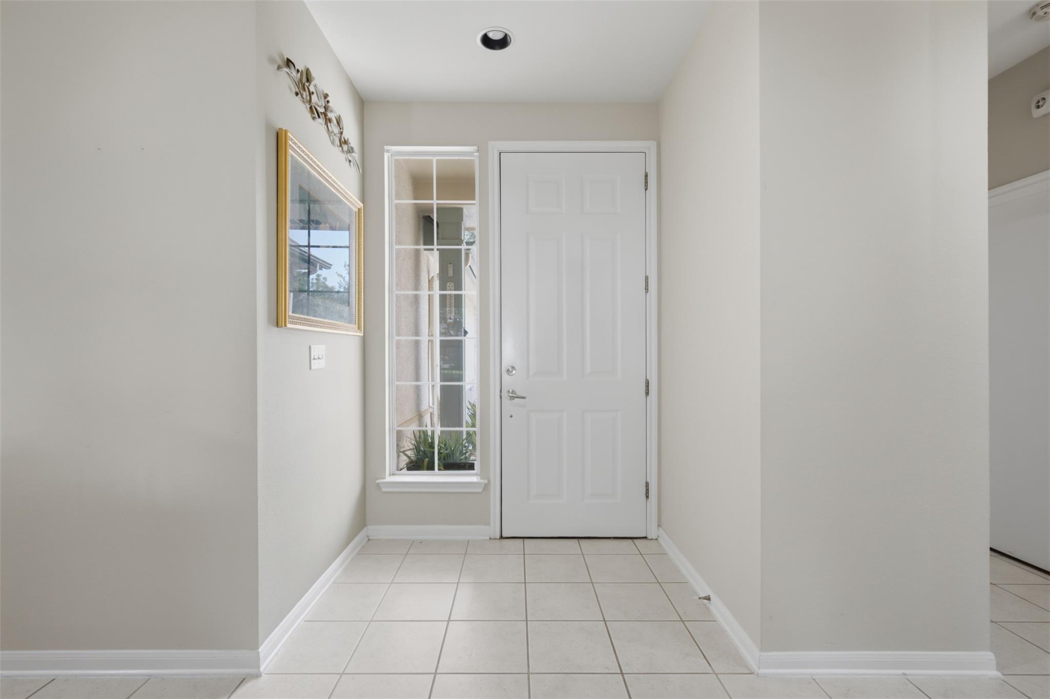 113  Larkspur Ln, photo 5
