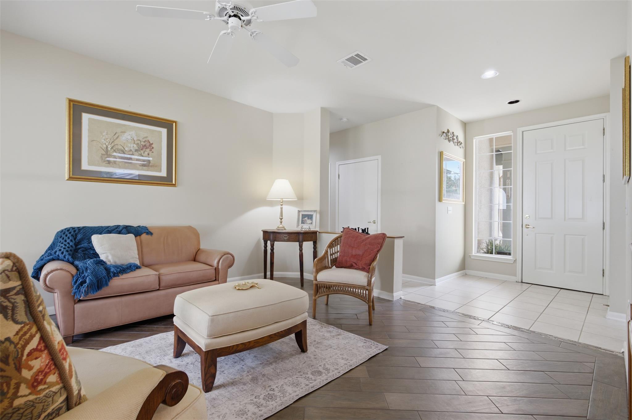 113  Larkspur Ln, photo 6