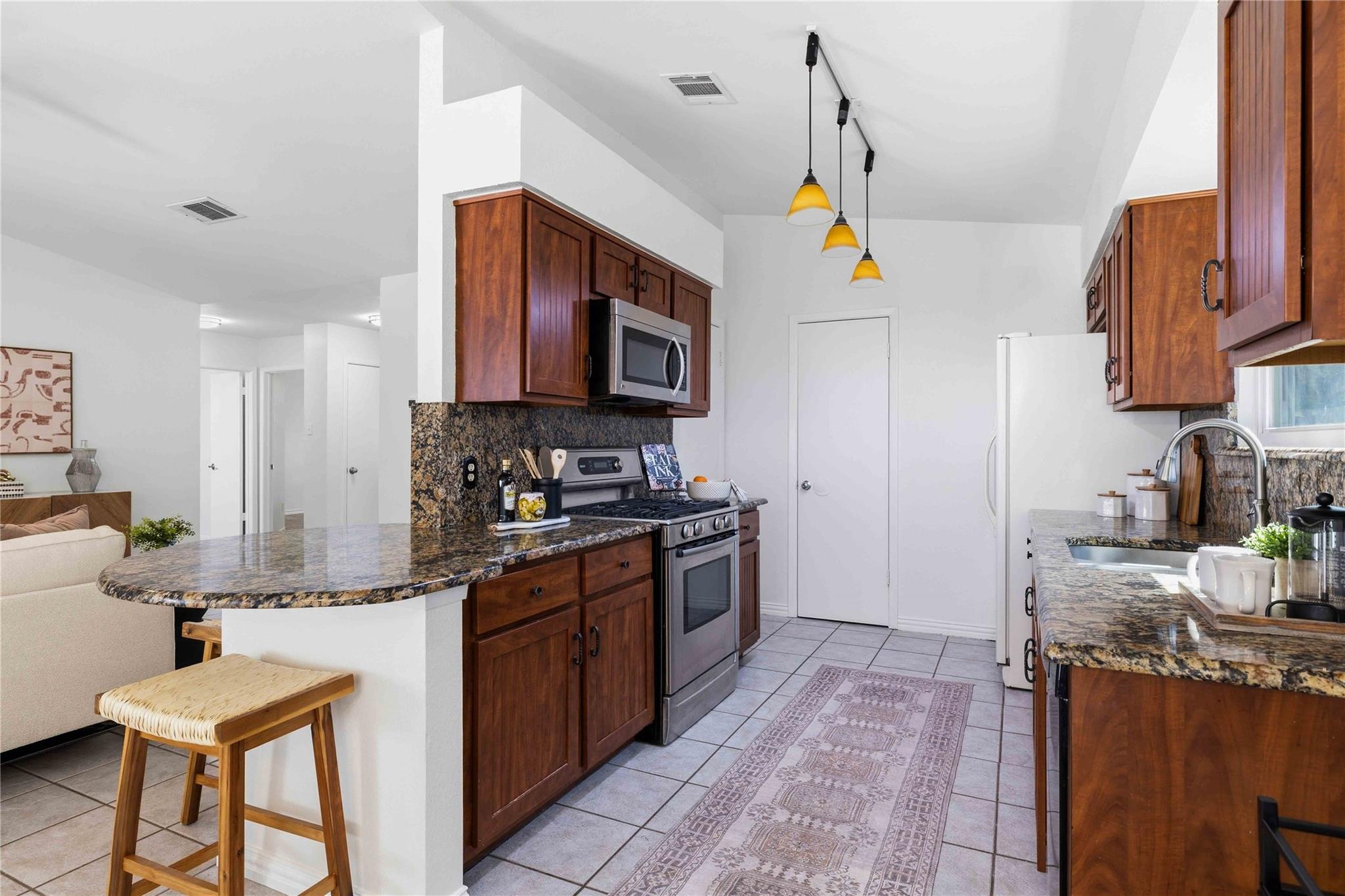 3115  Blazing Star Trl, photo 11