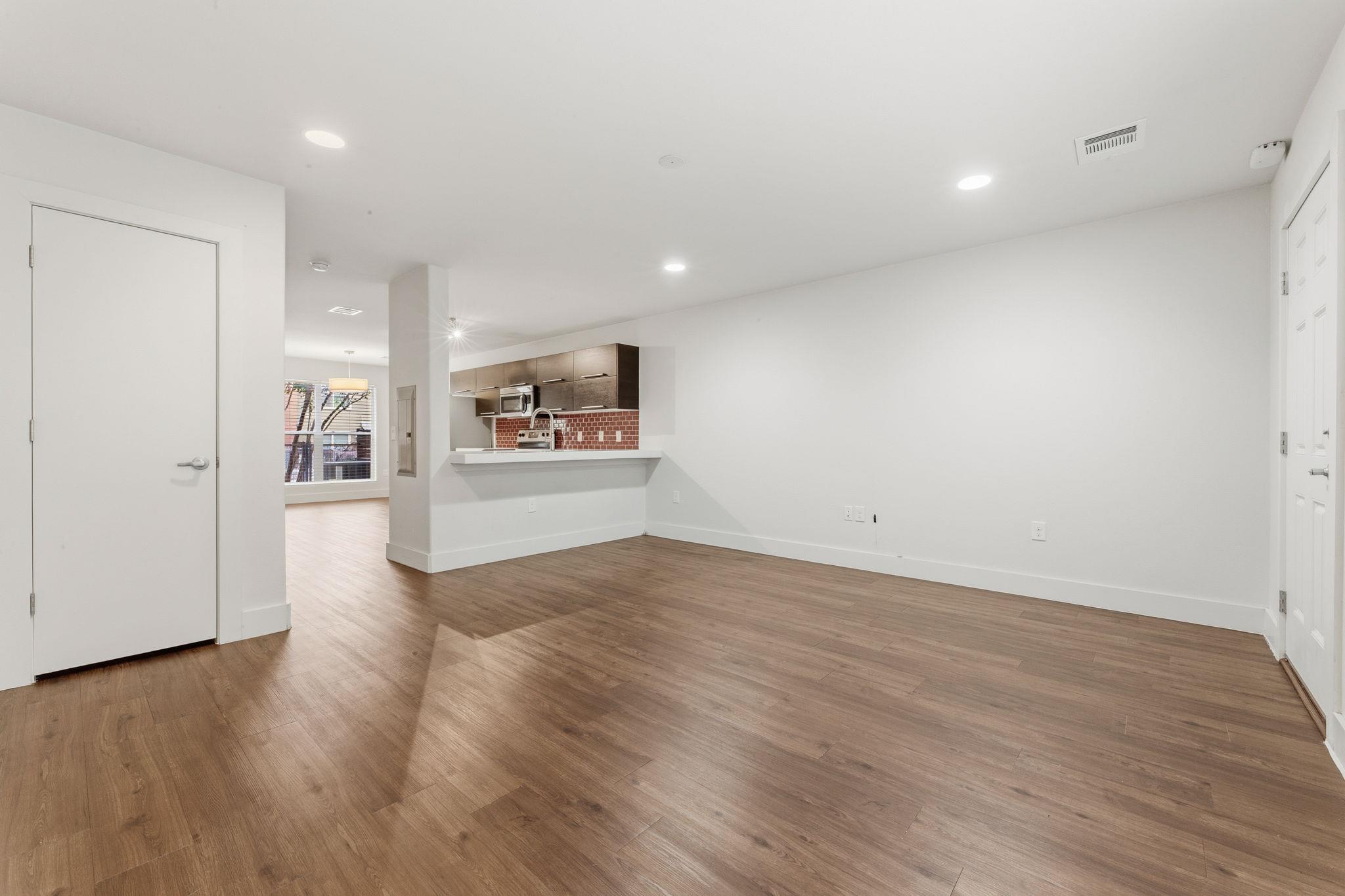 1101  Grove Blvd  #708, photo 6