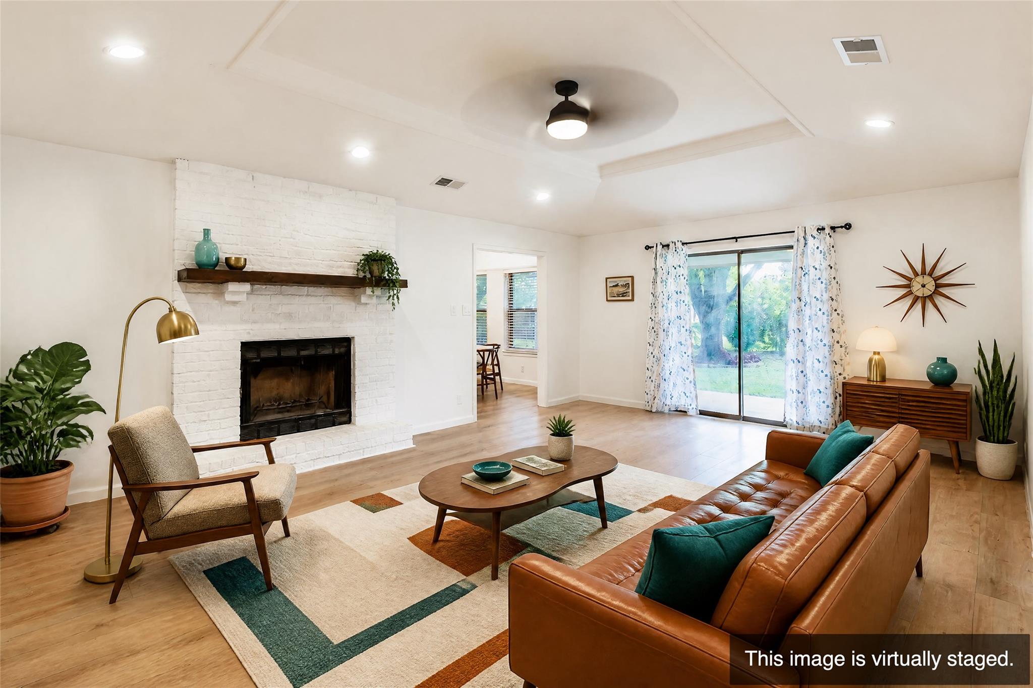 1237  Oleander Dr, photo 8