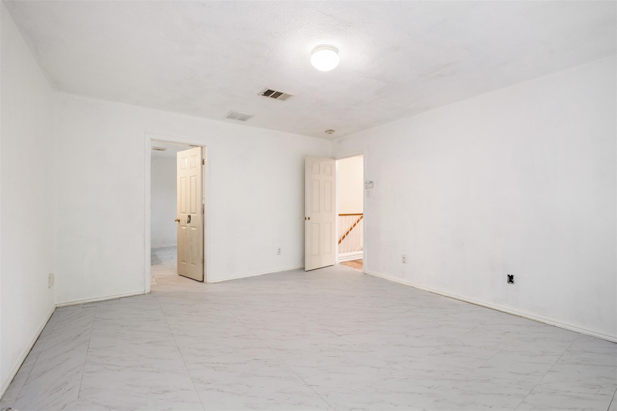 800  Rubles Ct, photo 8