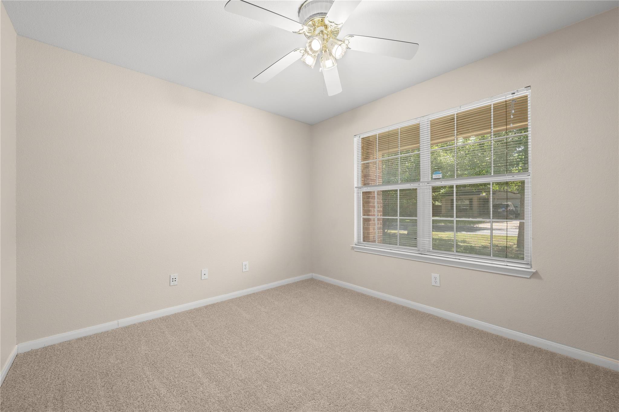 1481  Newbury St, photo 5