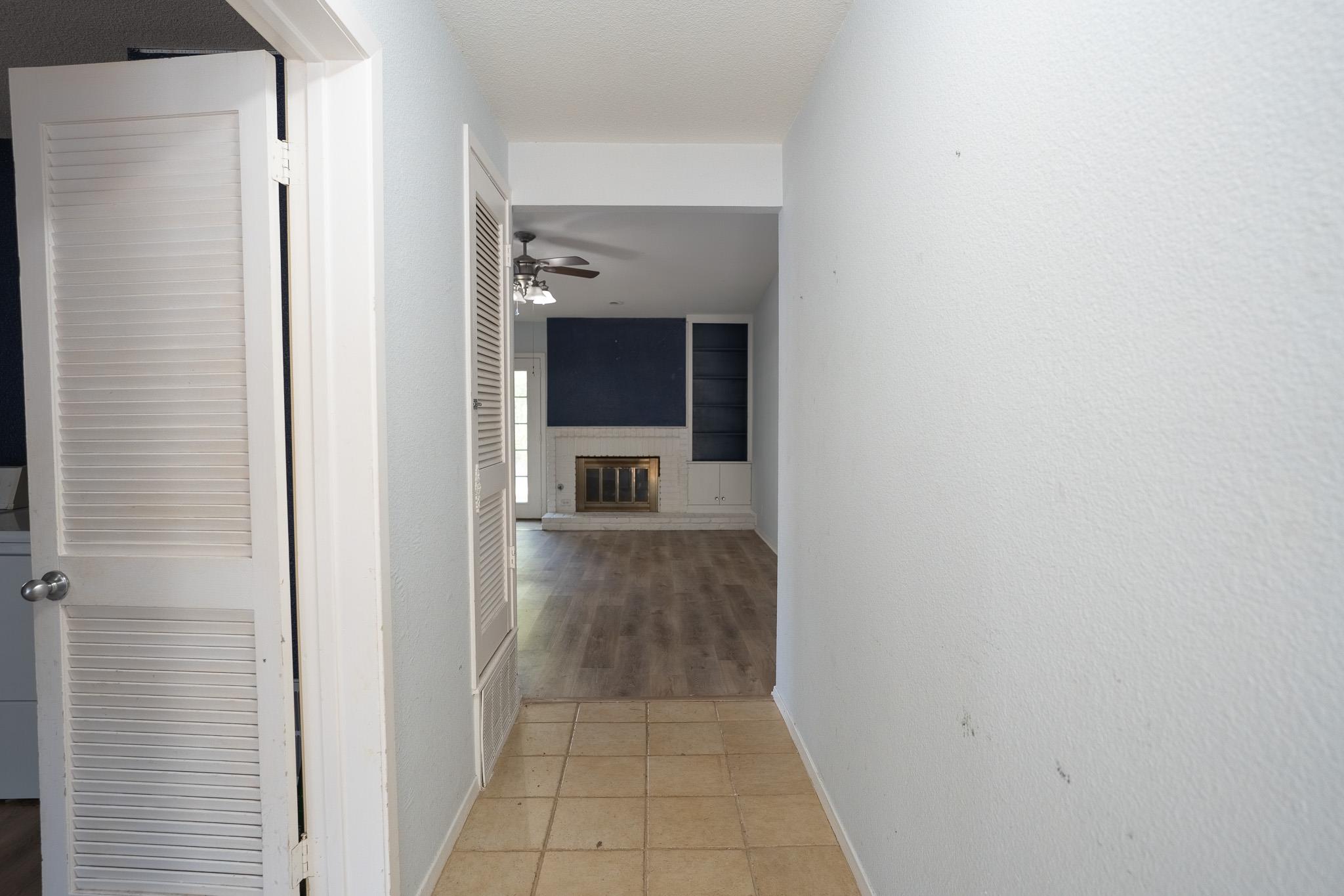 1404  Manford Hill Dr, photo 9