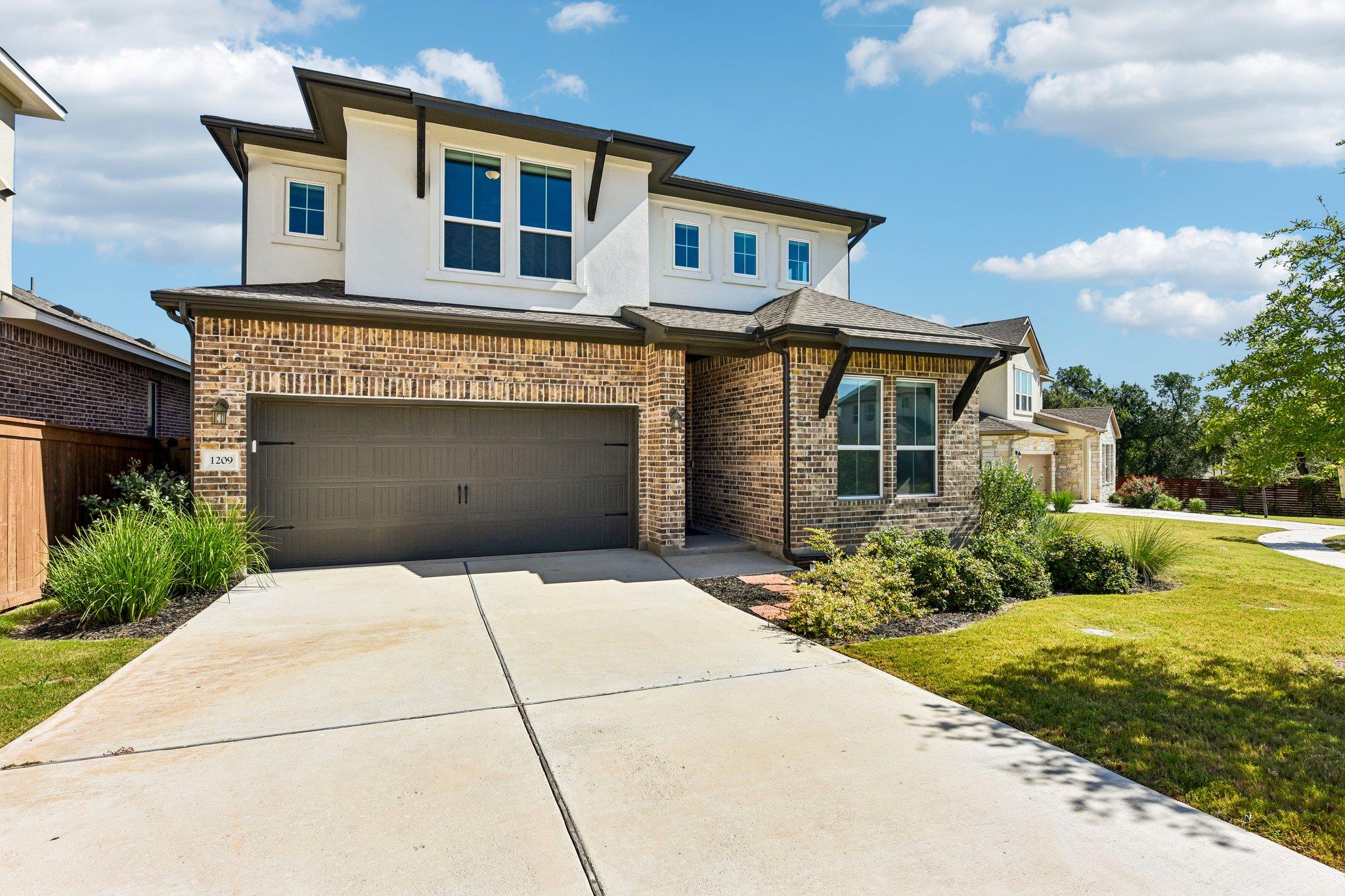 1209  Willie Ranch Way, photo 2