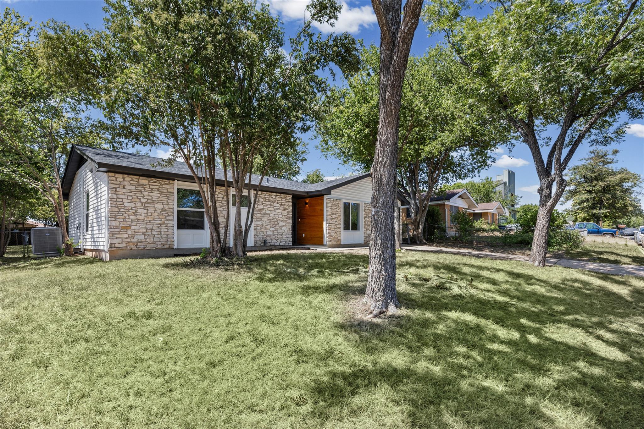 4710  Russet Hill Dr, photo 3