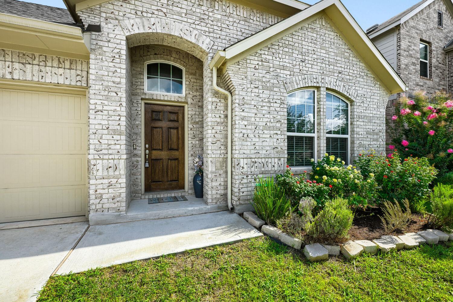 137  Switch Bud Dr, photo 3