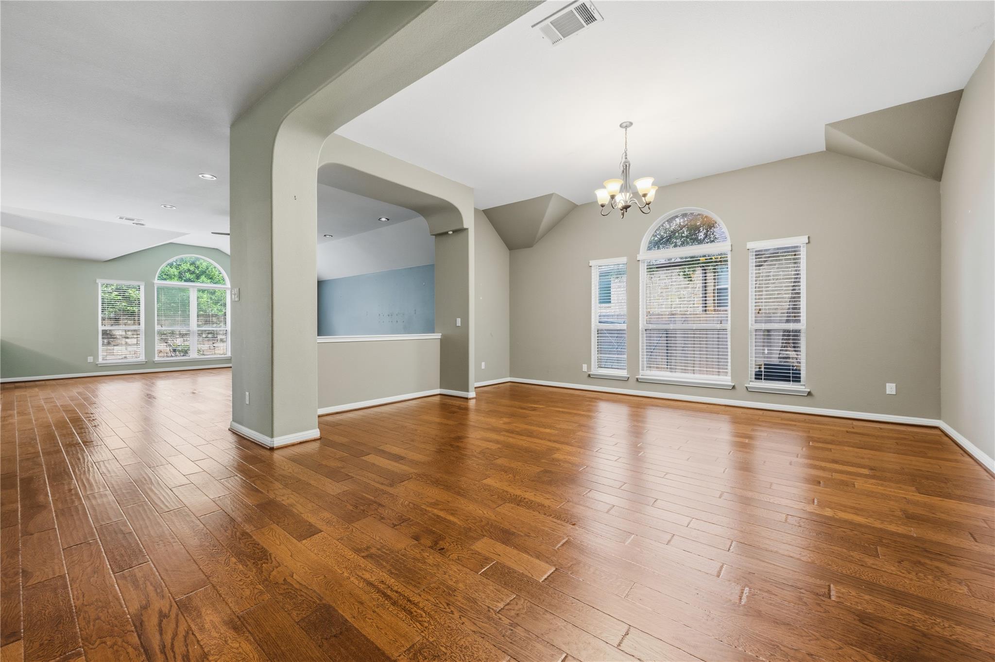 209  Monahans Dr, photo 5
