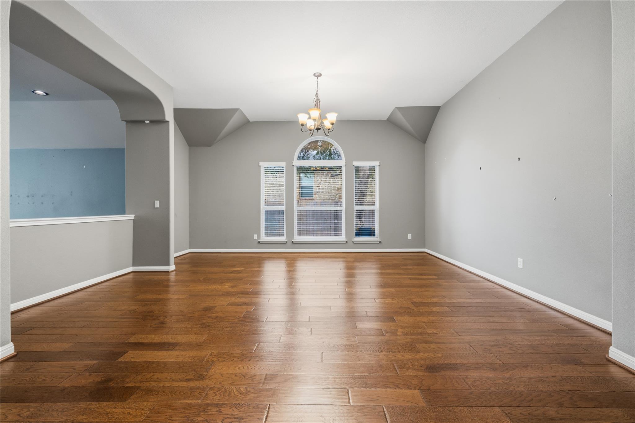 209  Monahans Dr, photo 6