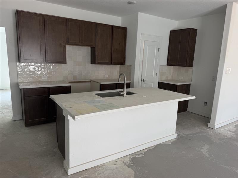 204  Seattle Slew Dr, photo 3