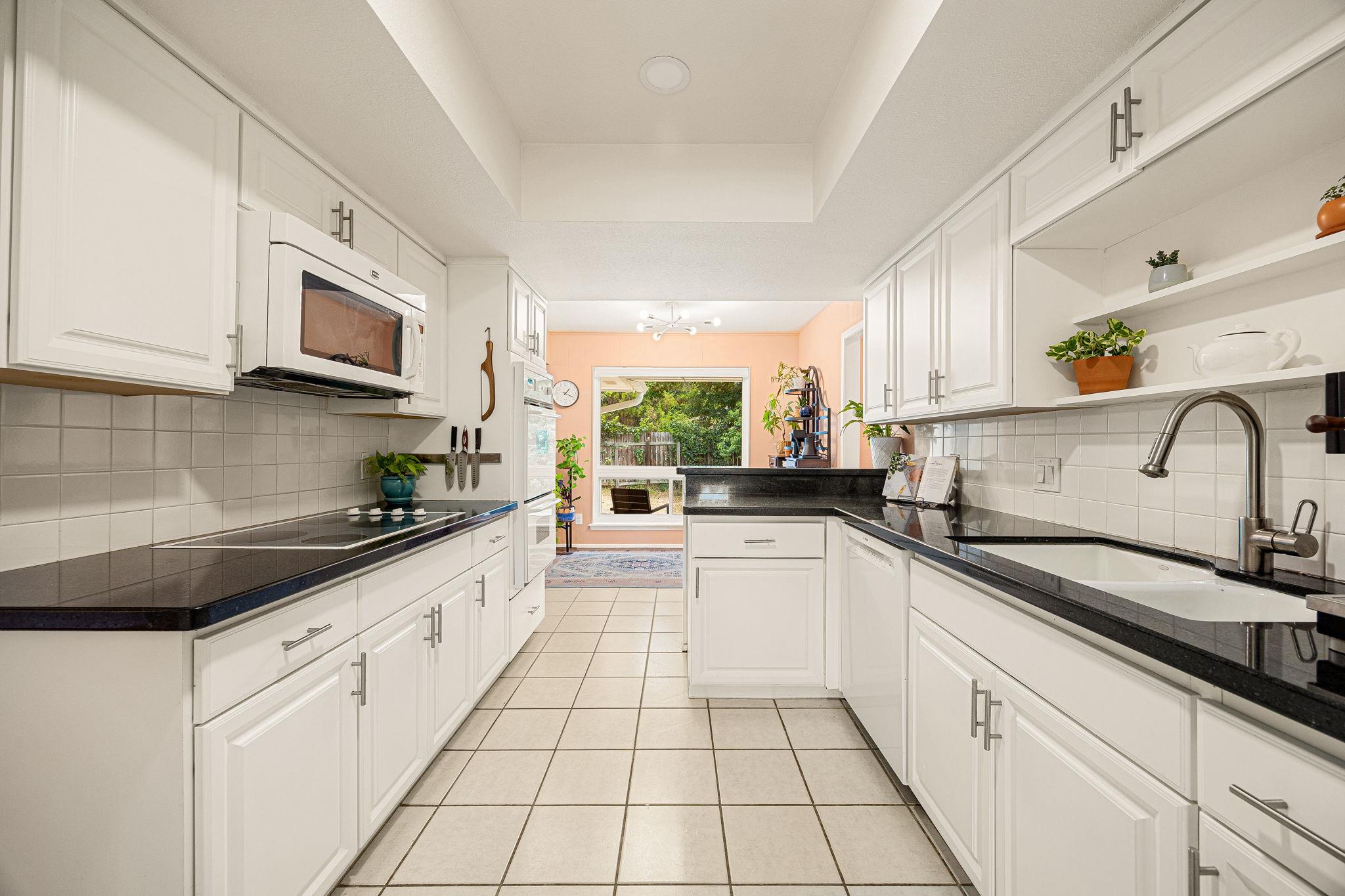 9203  Indian Quail Cir, photo 5