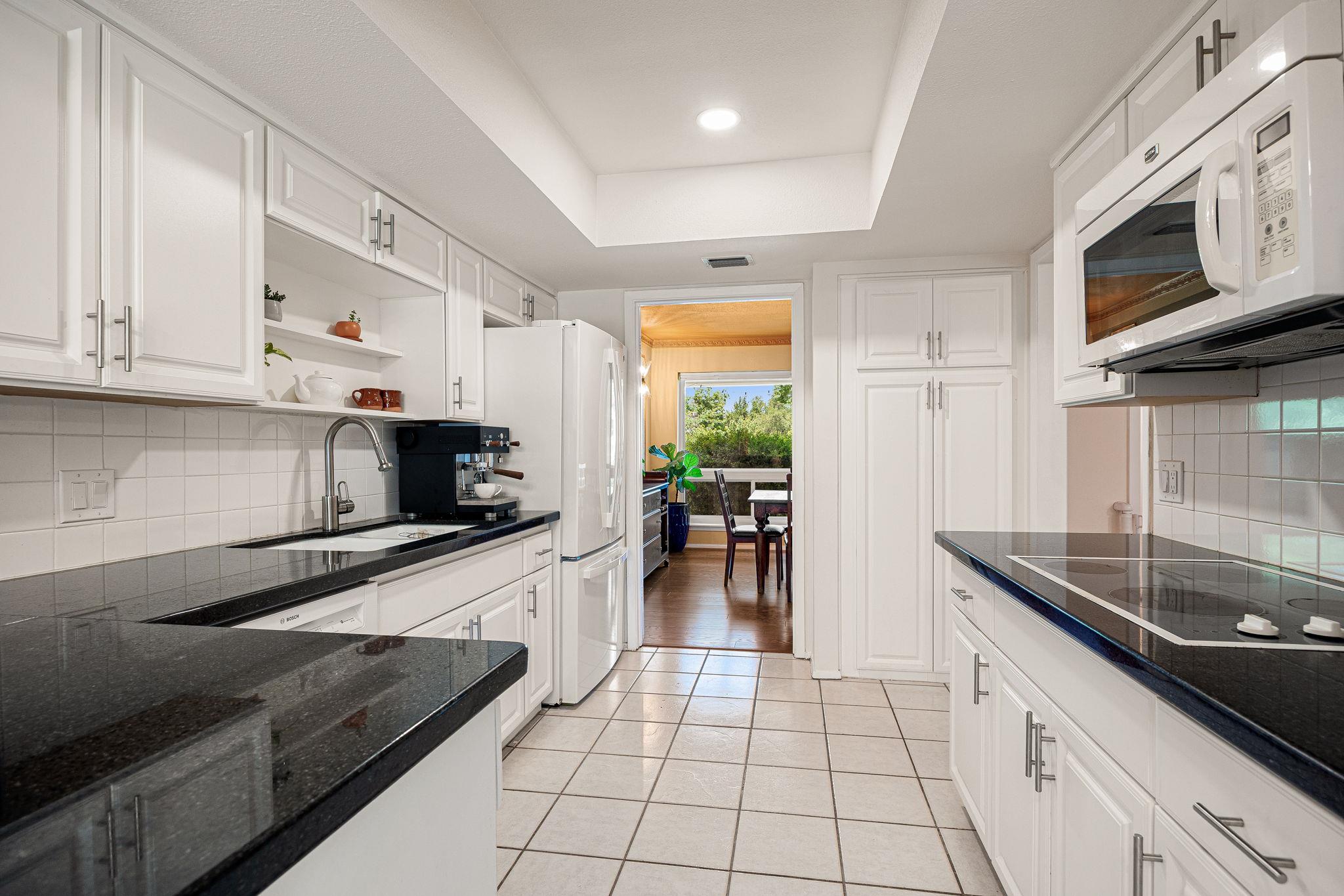 9203  Indian Quail Cir, photo 6