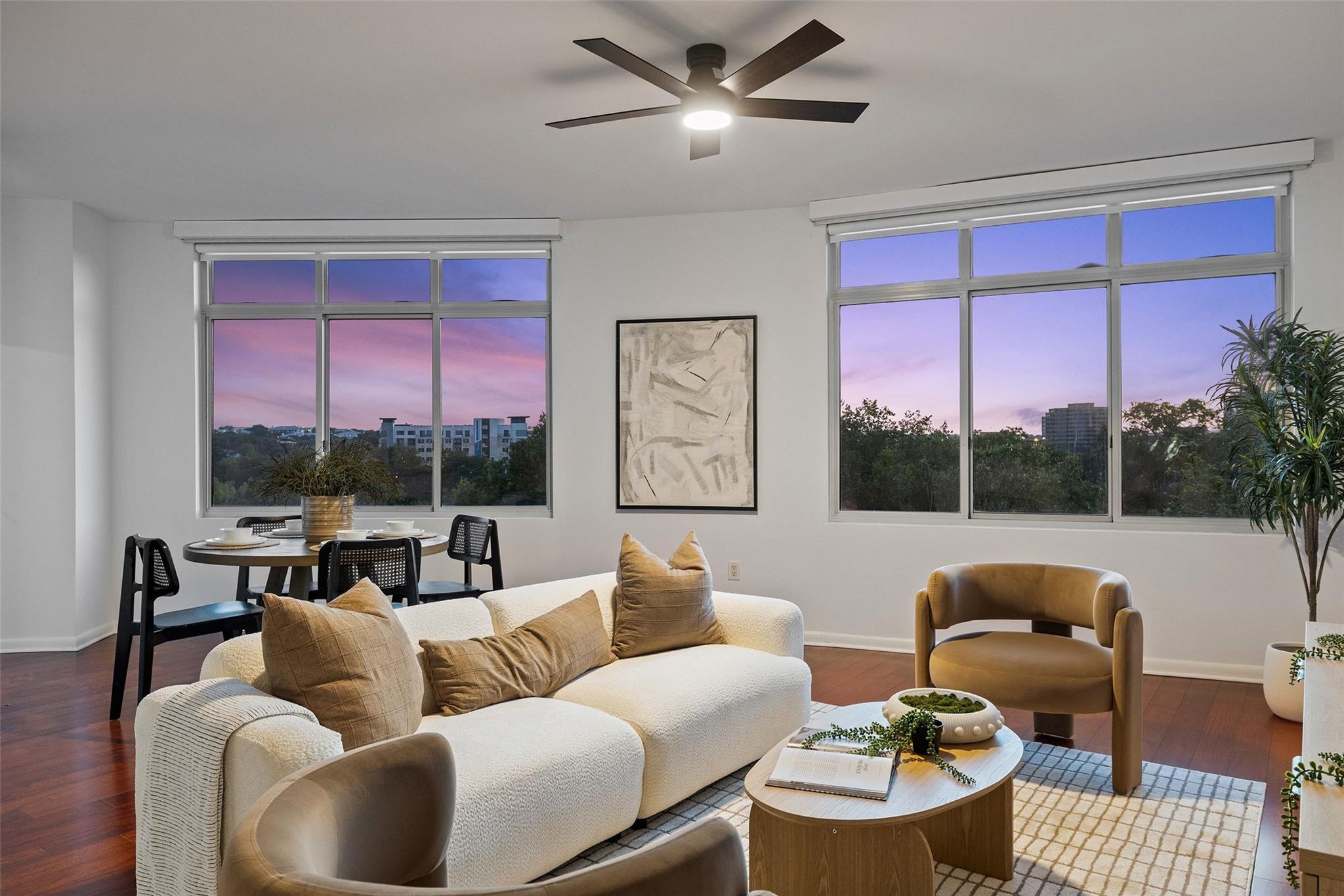54  Rainey St  #502, photo 3