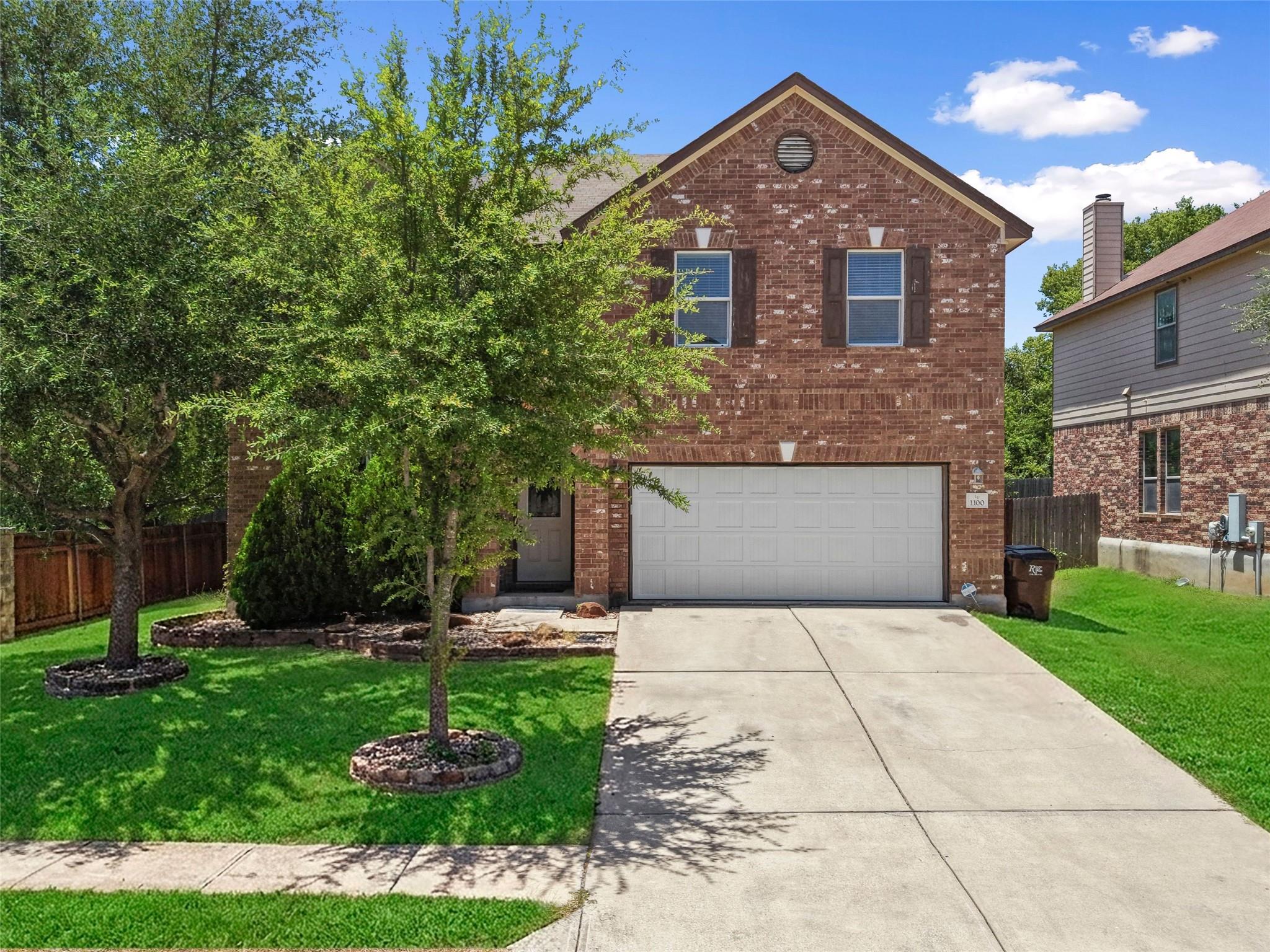 1100  Renaissance Trl, photo 2
