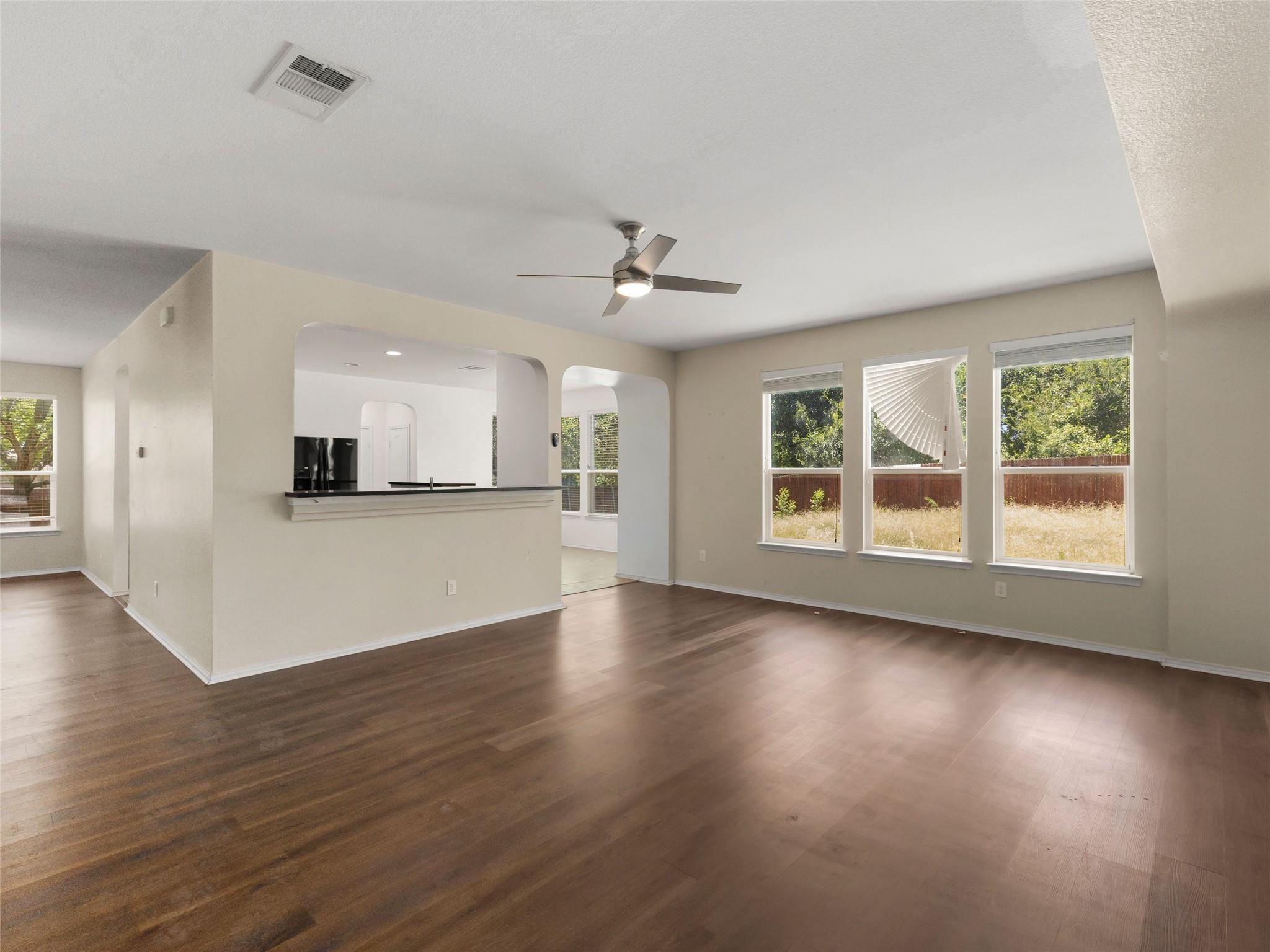 1100  Renaissance Trl, photo 12