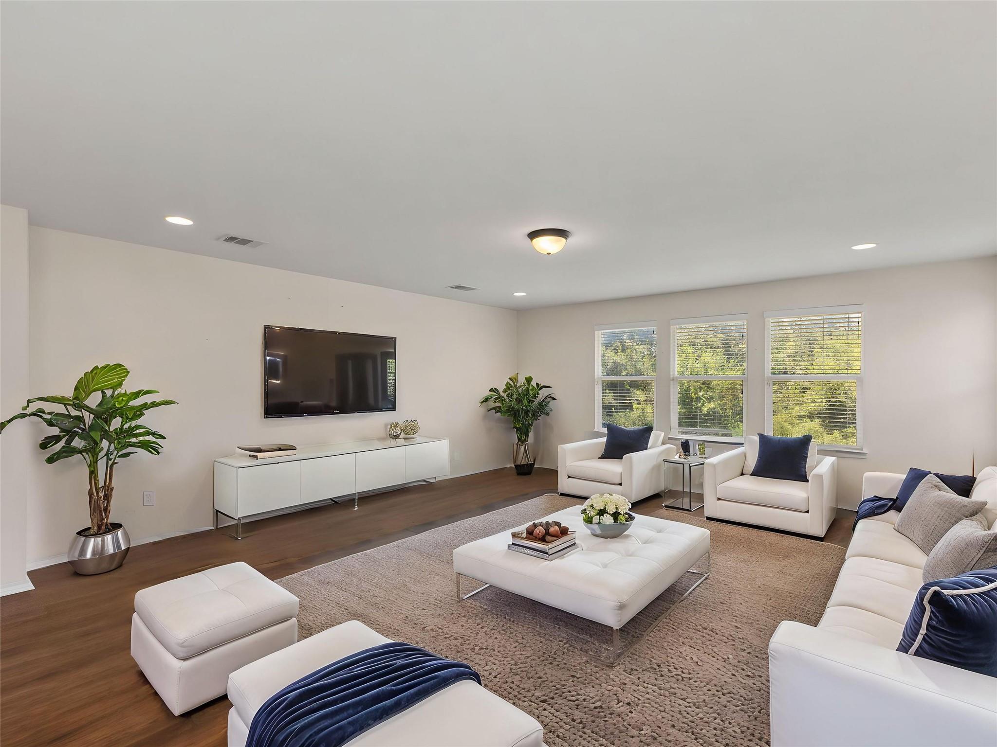 1100  Renaissance Trl, photo 9