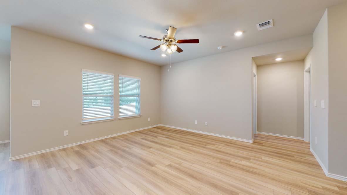 544  Hector Loop, photo 11