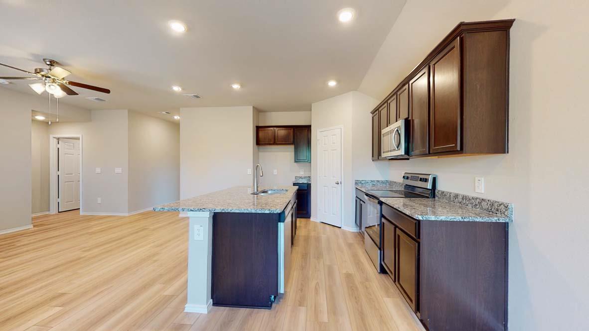 544  Hector Loop, photo 6