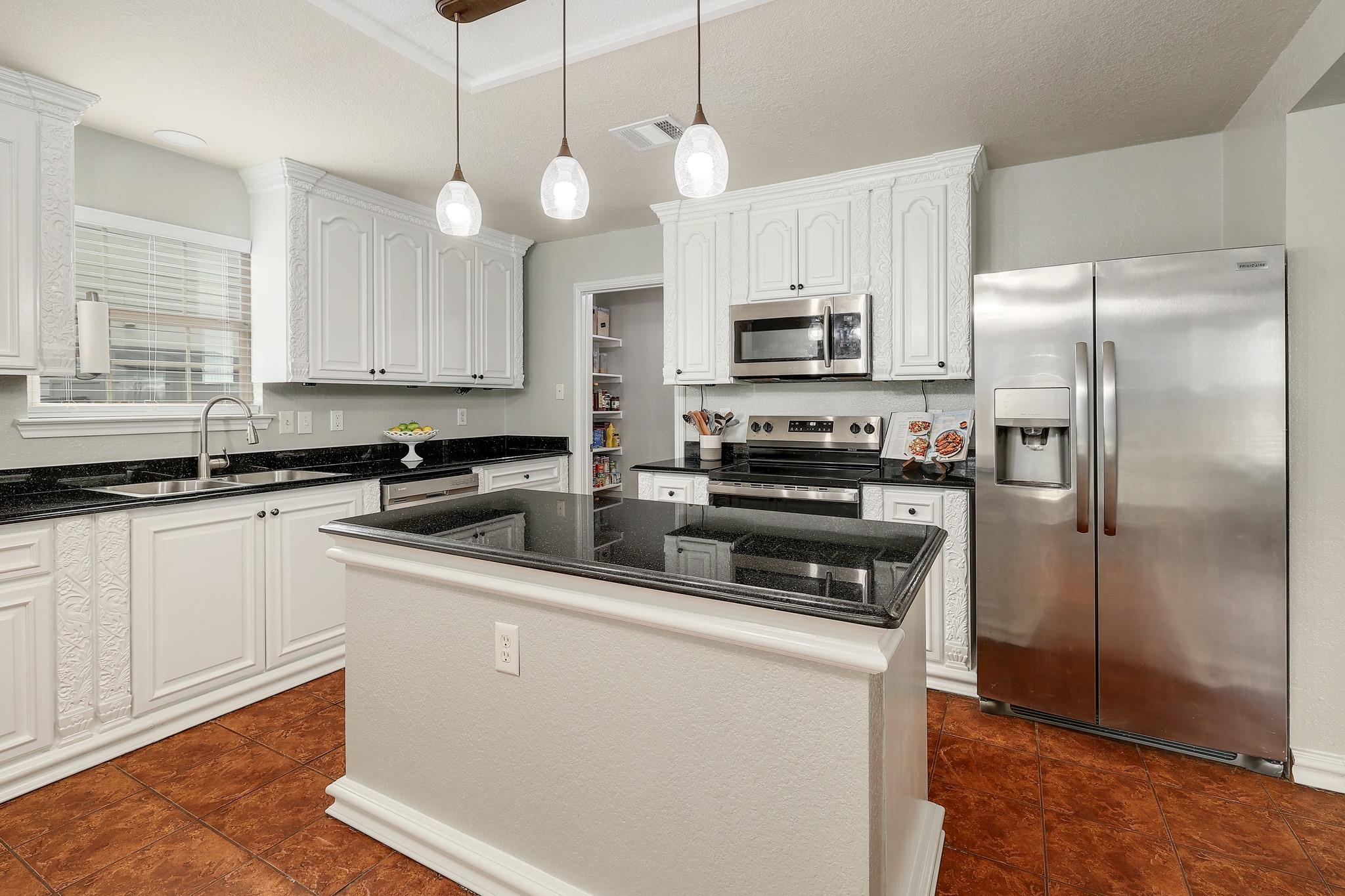 335  Mistletoe Ln, photo 10