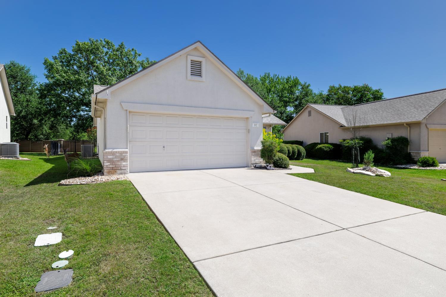 102  Whitewing Way, photo 3