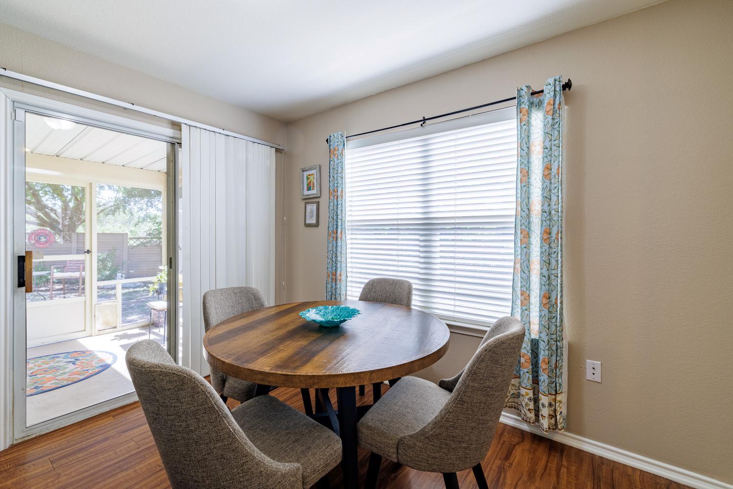 102  Whitewing Way, photo 9