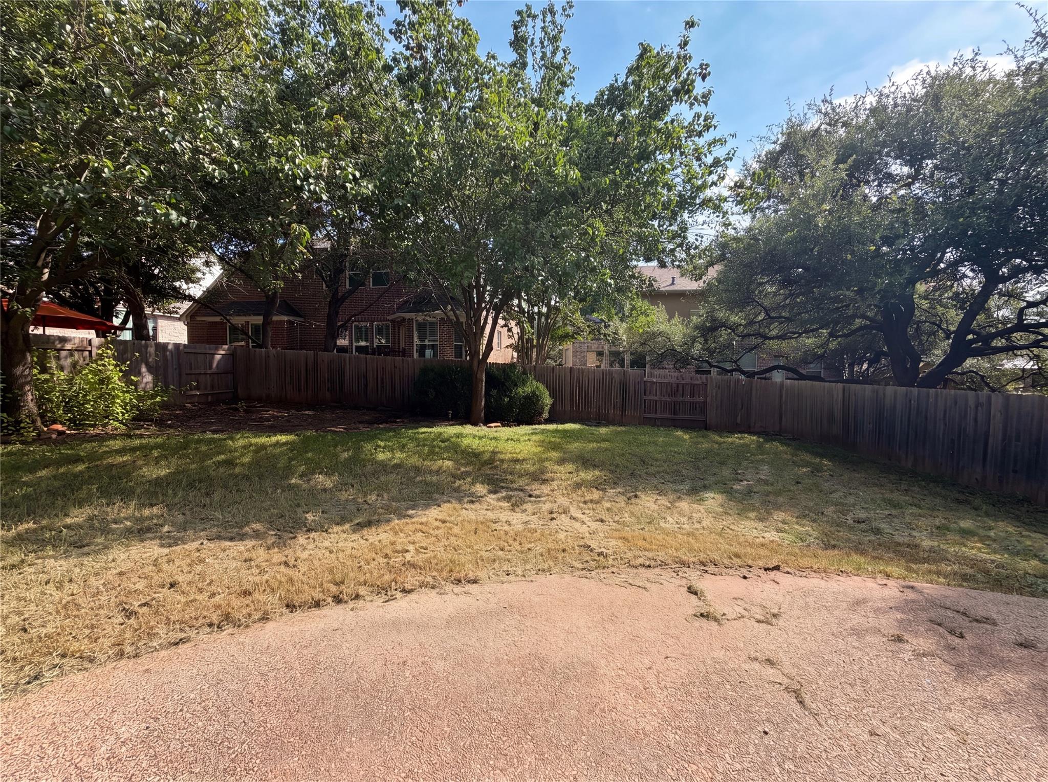2404  Danciger Ln, photo 8
