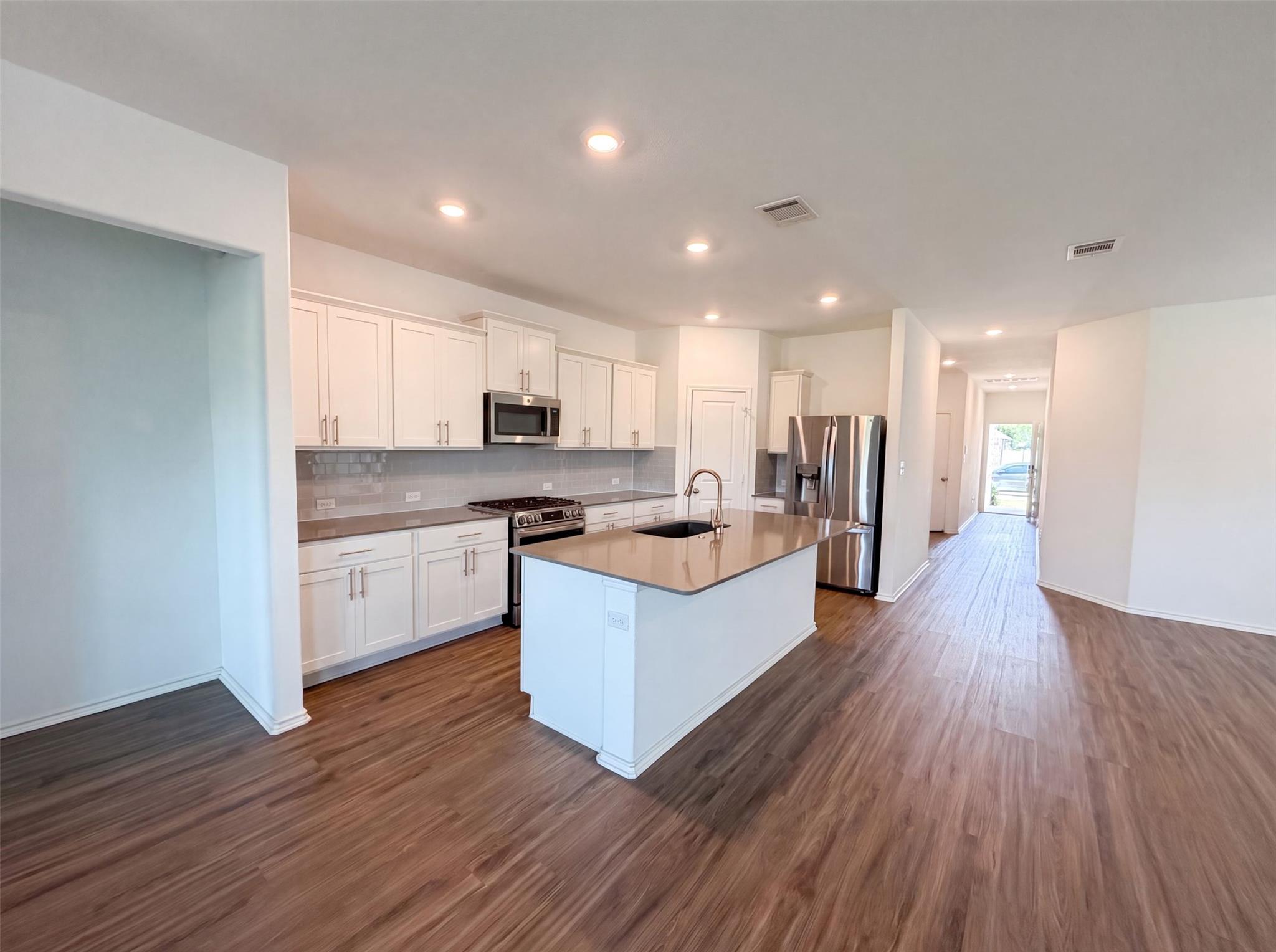 424  Wolf Springs Rd, photo 2
