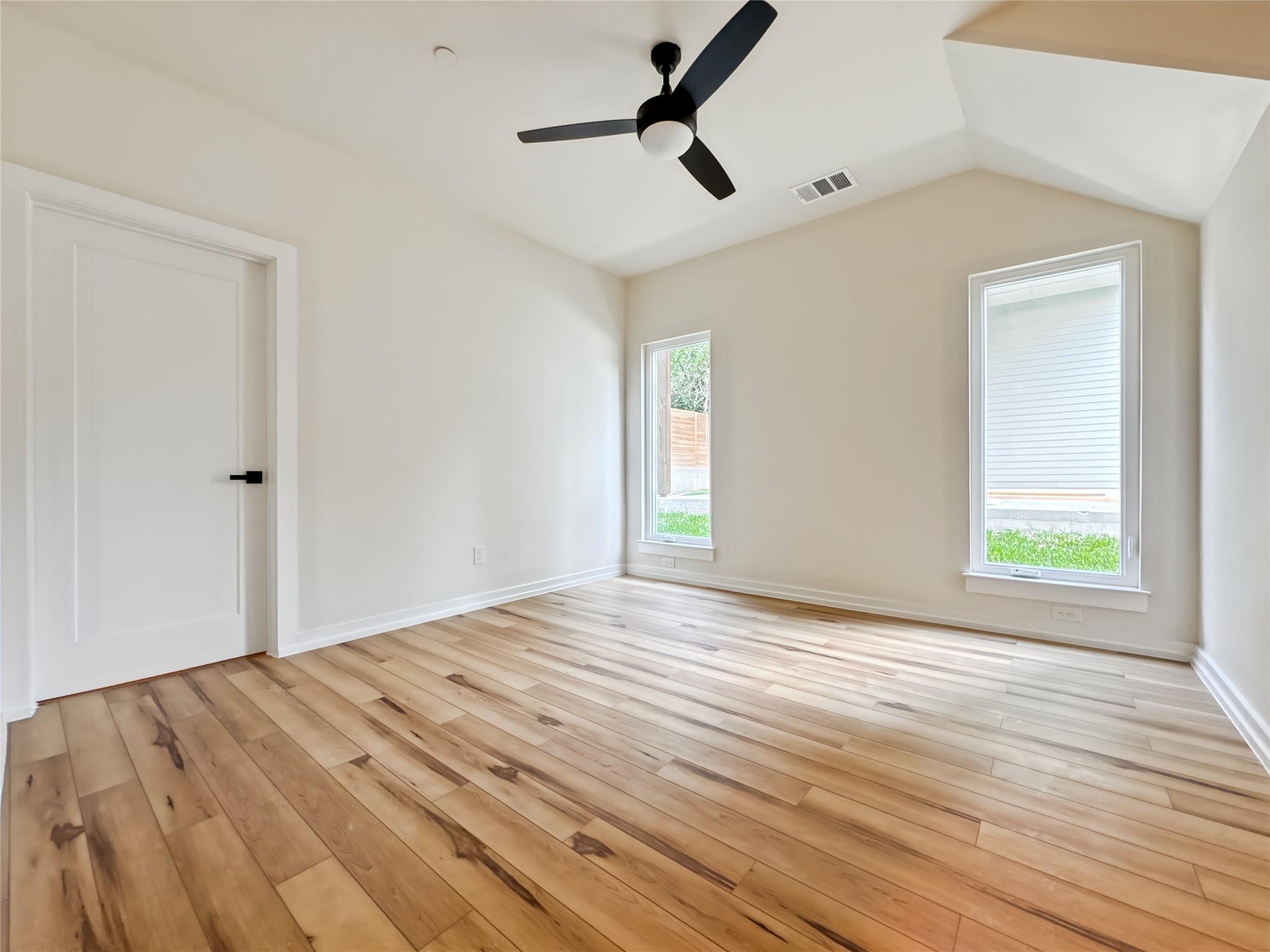 2309  Montopolis Dr  #8, photo 12