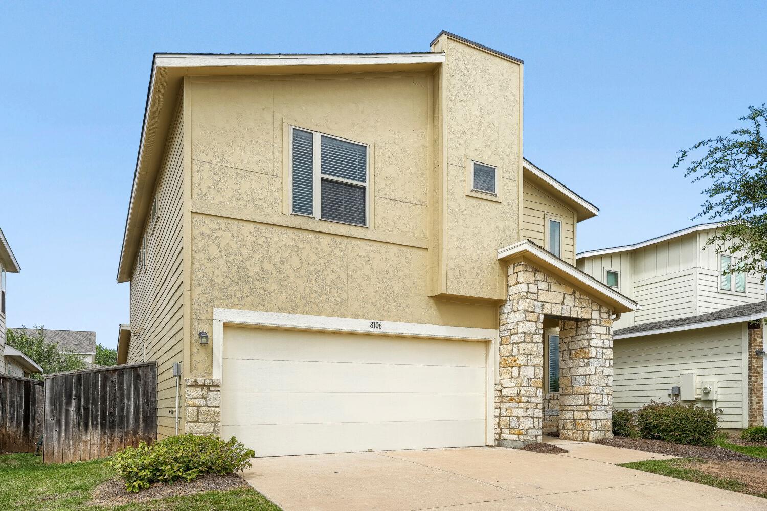 8106  Dampton Ln, photo 2