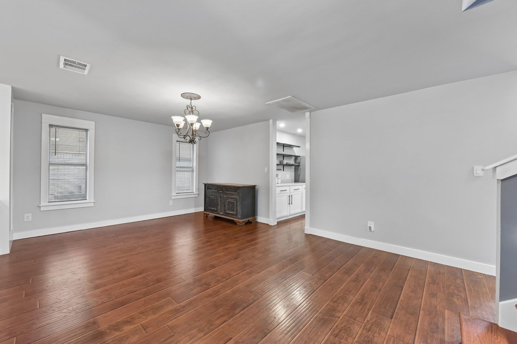 3821  Tailfeather Dr, photo 8