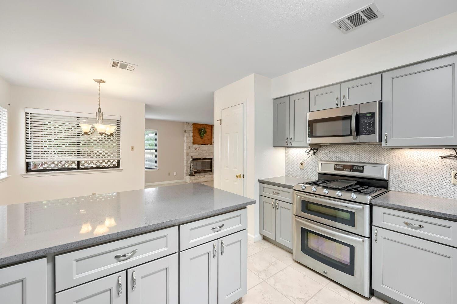 1807  Blackjack Dr, photo 10