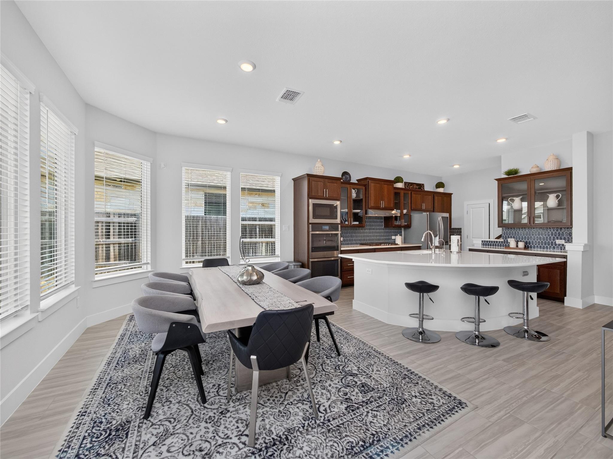 595  Wild Pecan Loop, photo 10