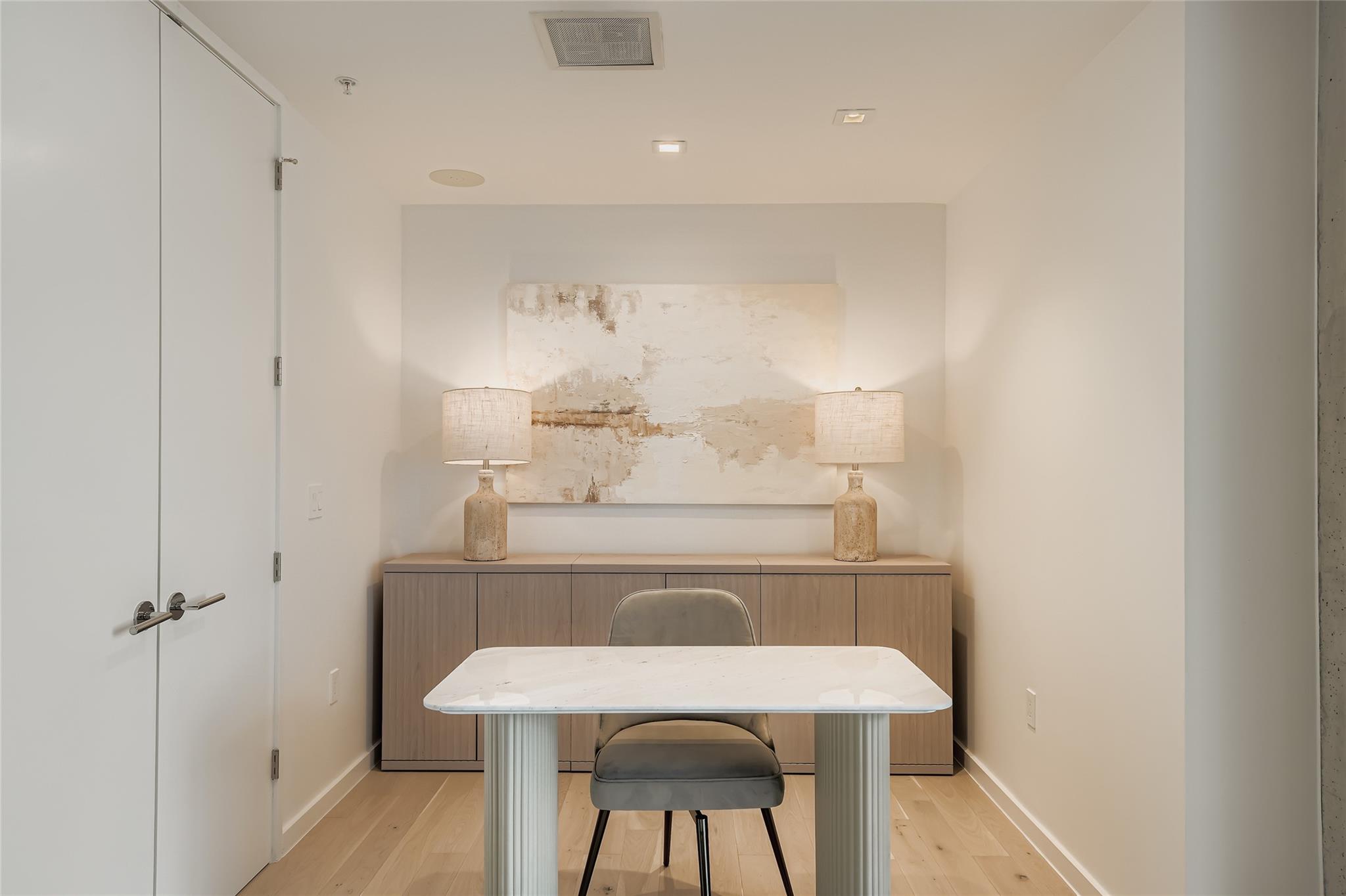 313 W 17th St  #1404, photo 8