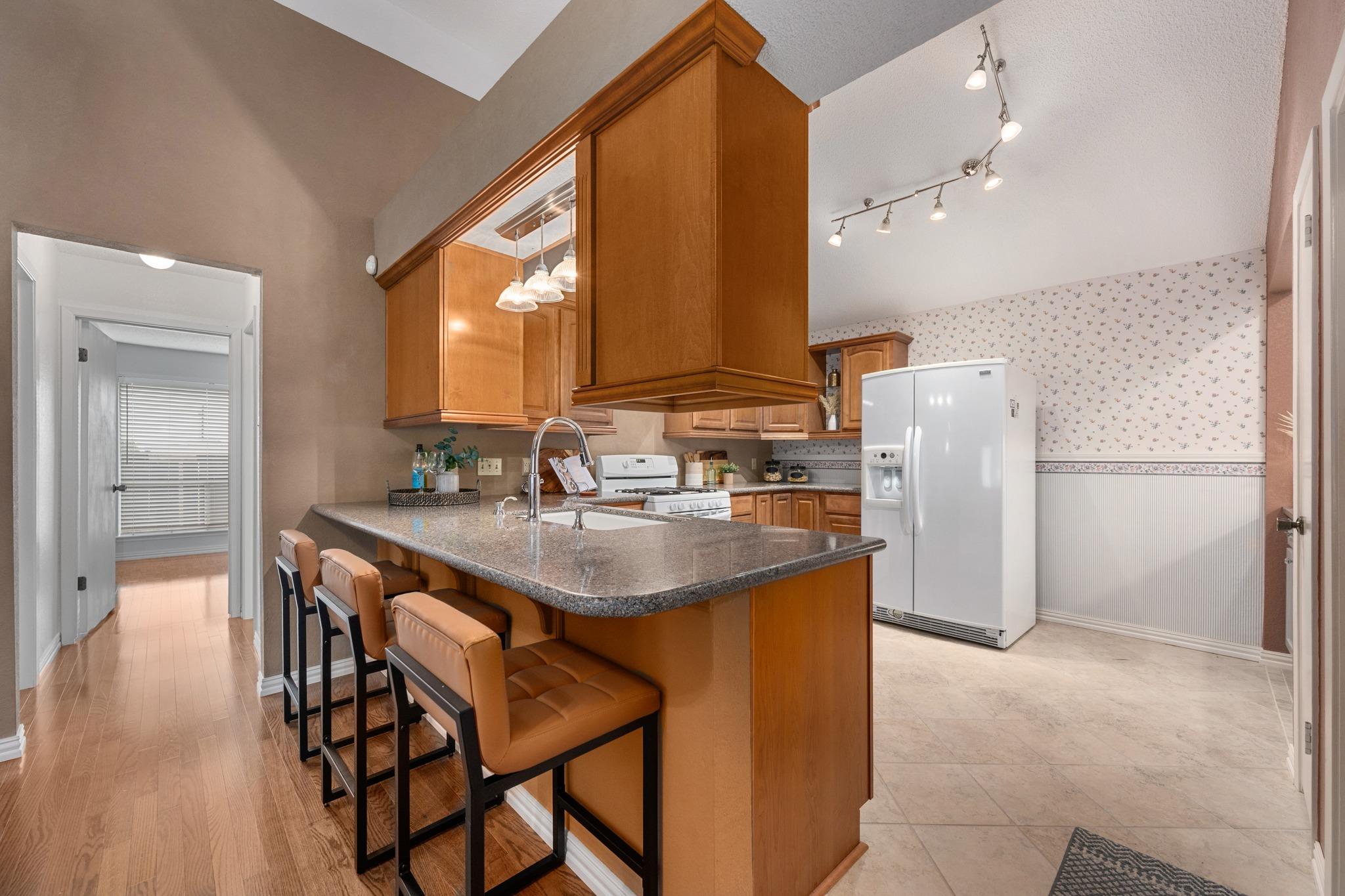 16931  Whitebrush Loop, photo 12