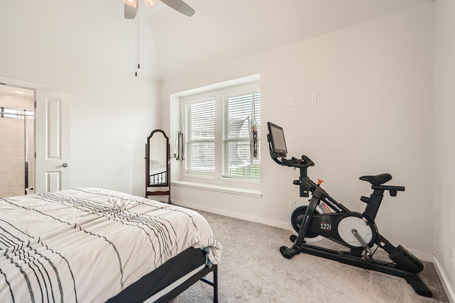 231  Spinnaker Loop, photo 12