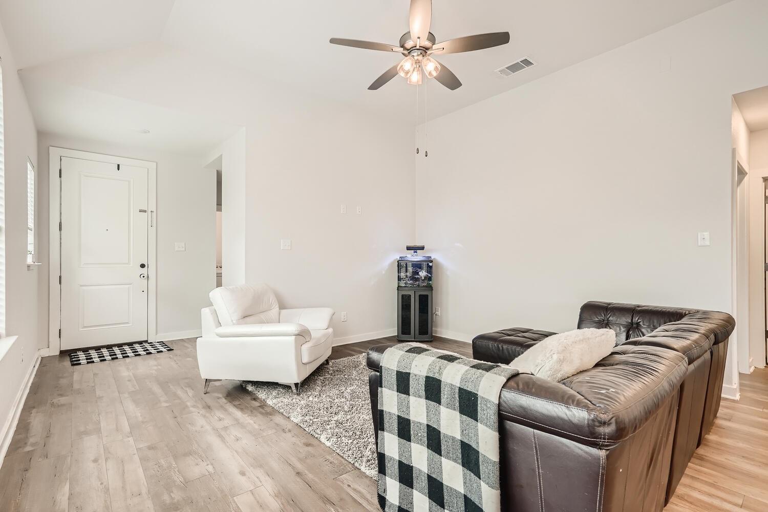 231  Spinnaker Loop, photo 6