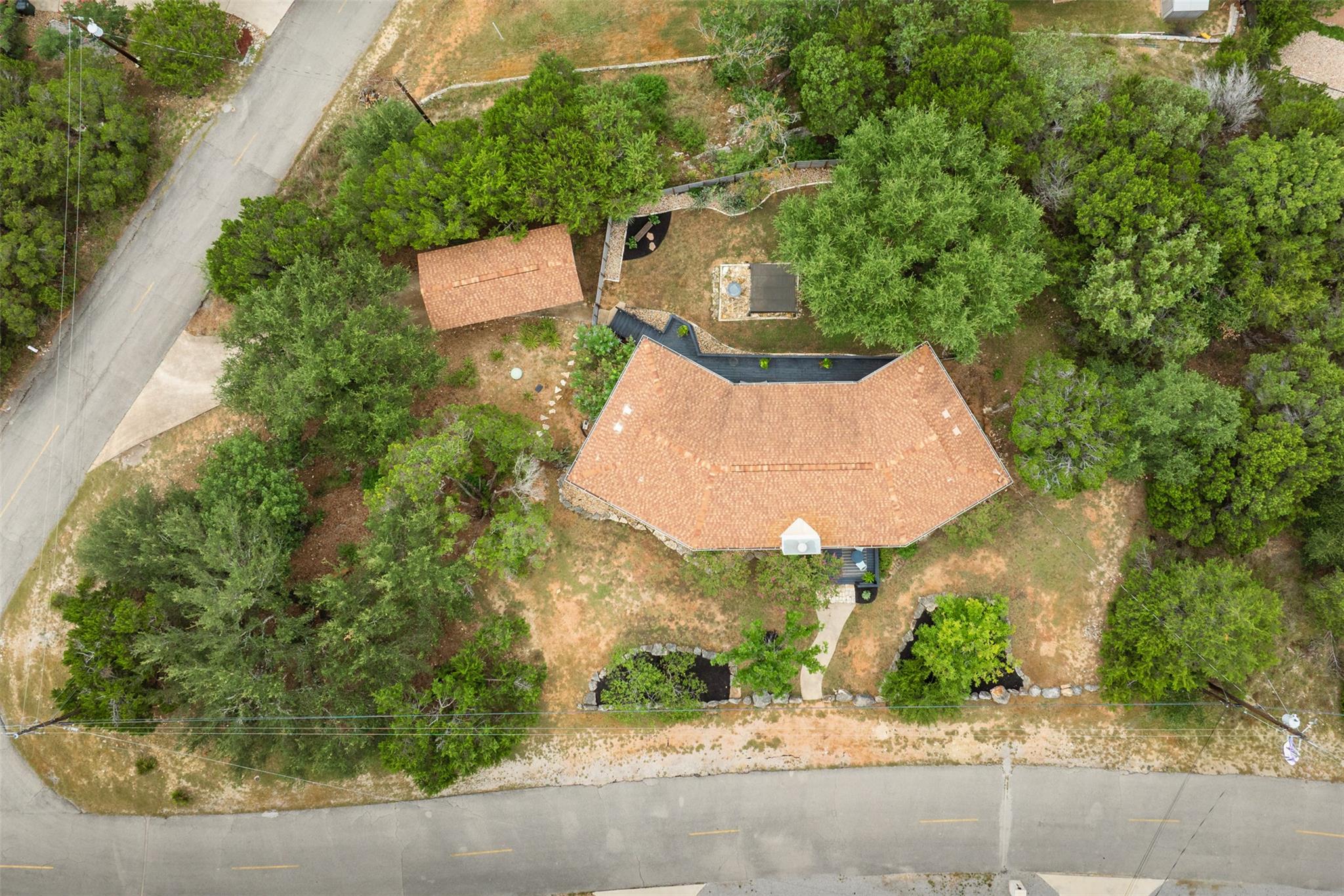 21900  Moulin Dr, photo 7