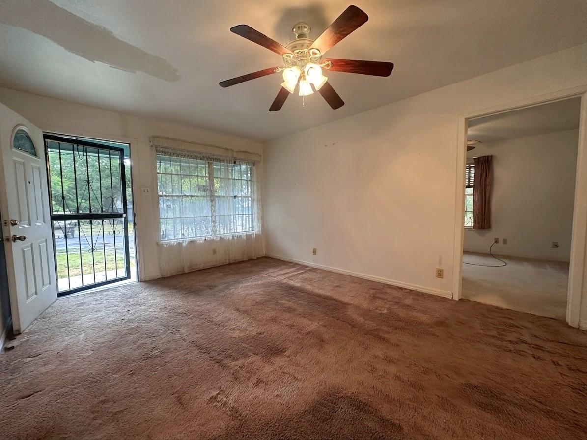 1110  Searcy Dr, photo 8