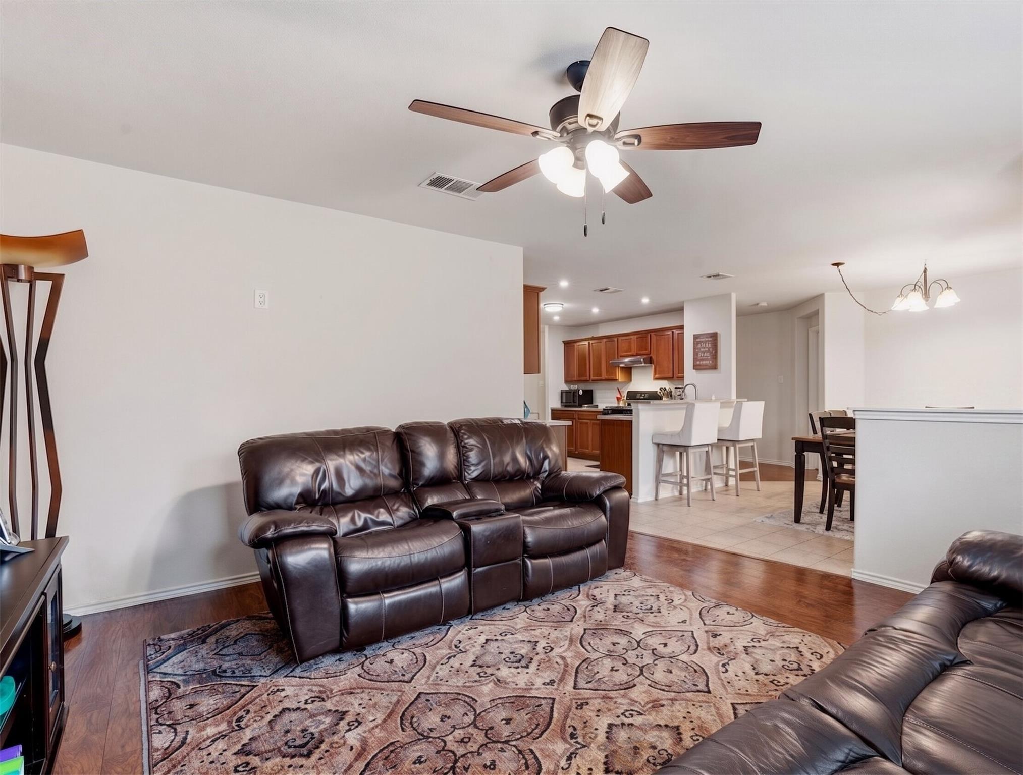 18512  Great Falls Dr, photo 8