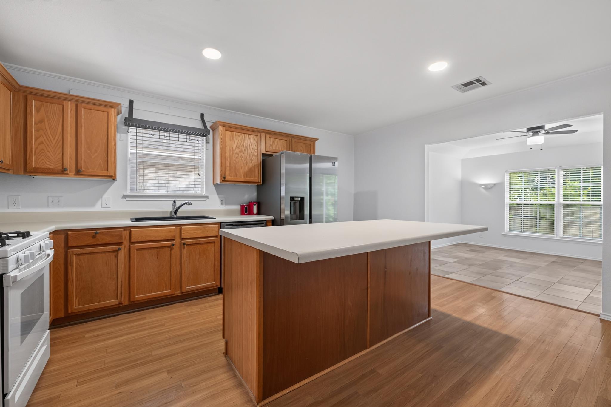 11342  Canterbury Tales Ln, photo 9
