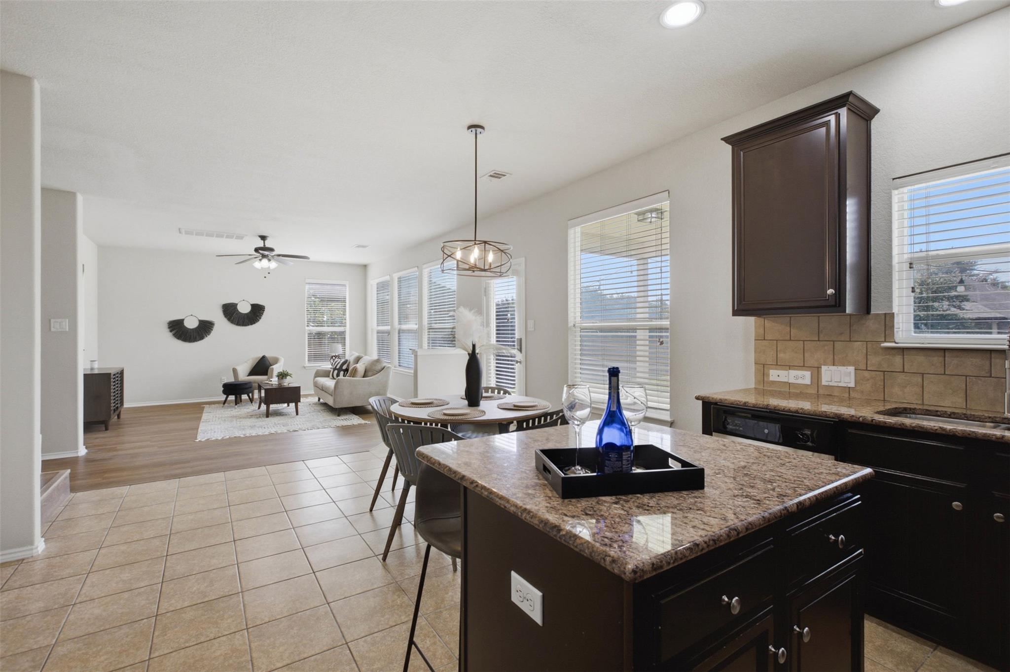 14225  Canyon Trl, photo 7
