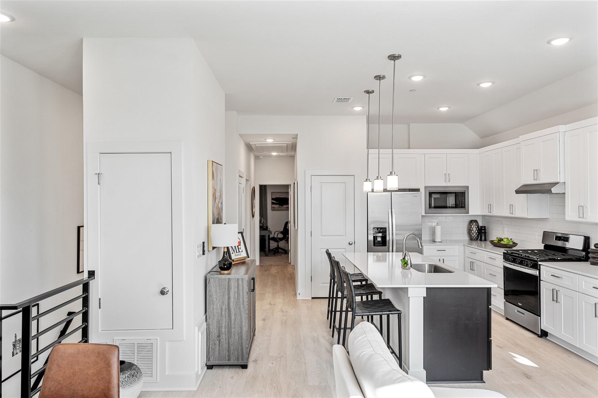 200 W 56th St  #7104, photo 3