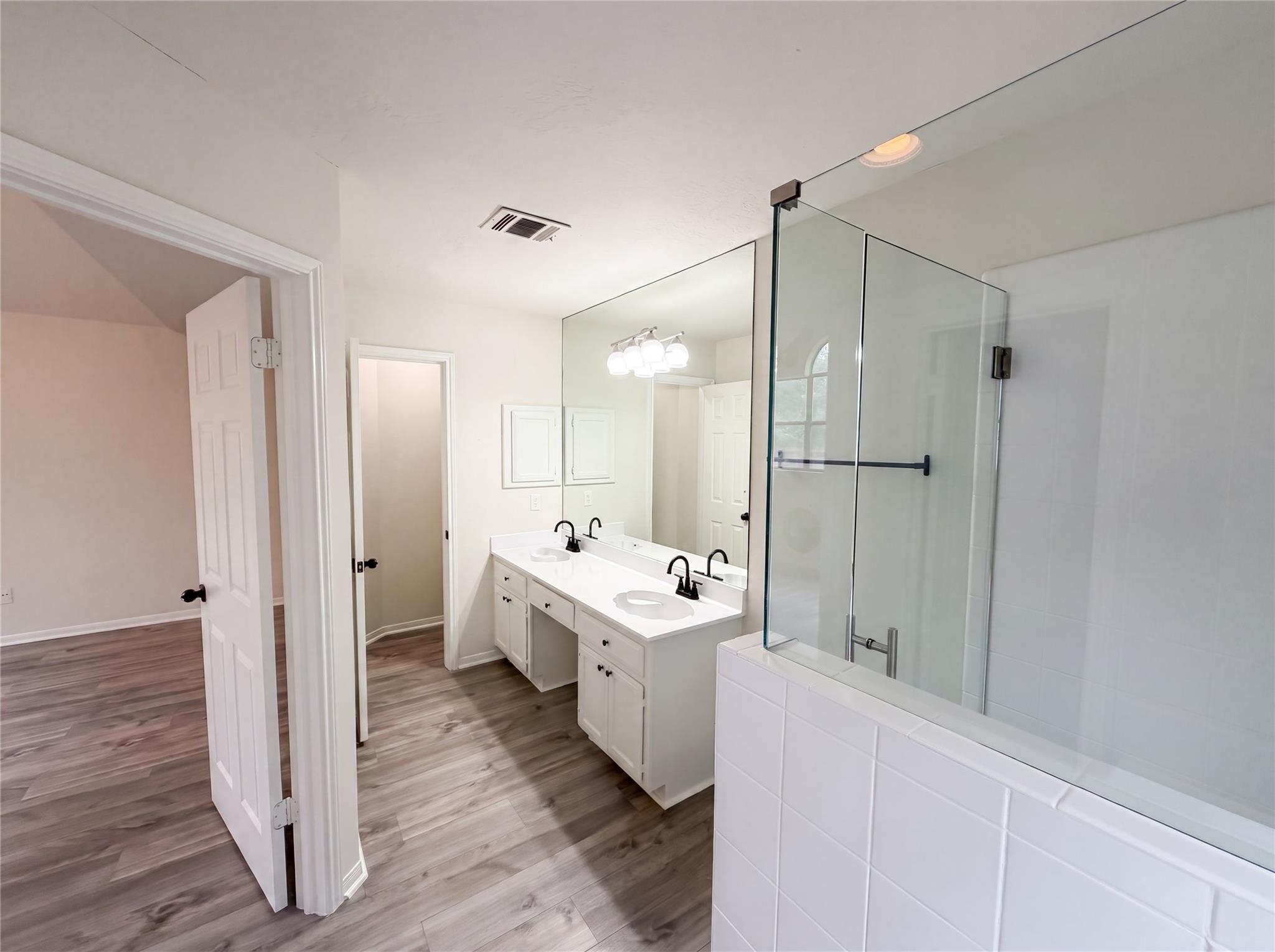 1517  River Oak Dr, photo 9