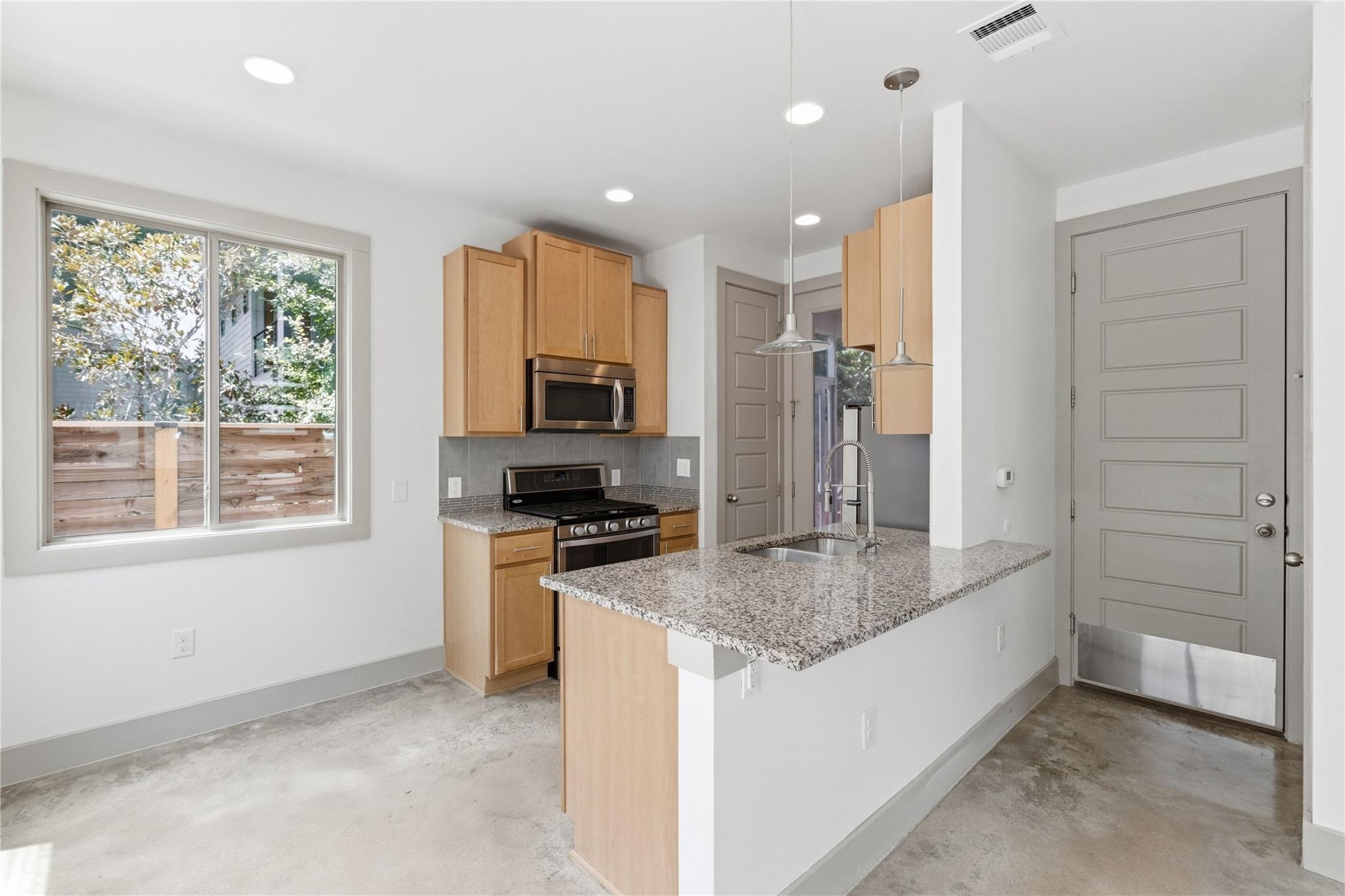 1527  Madison Ave  #B, photo 12