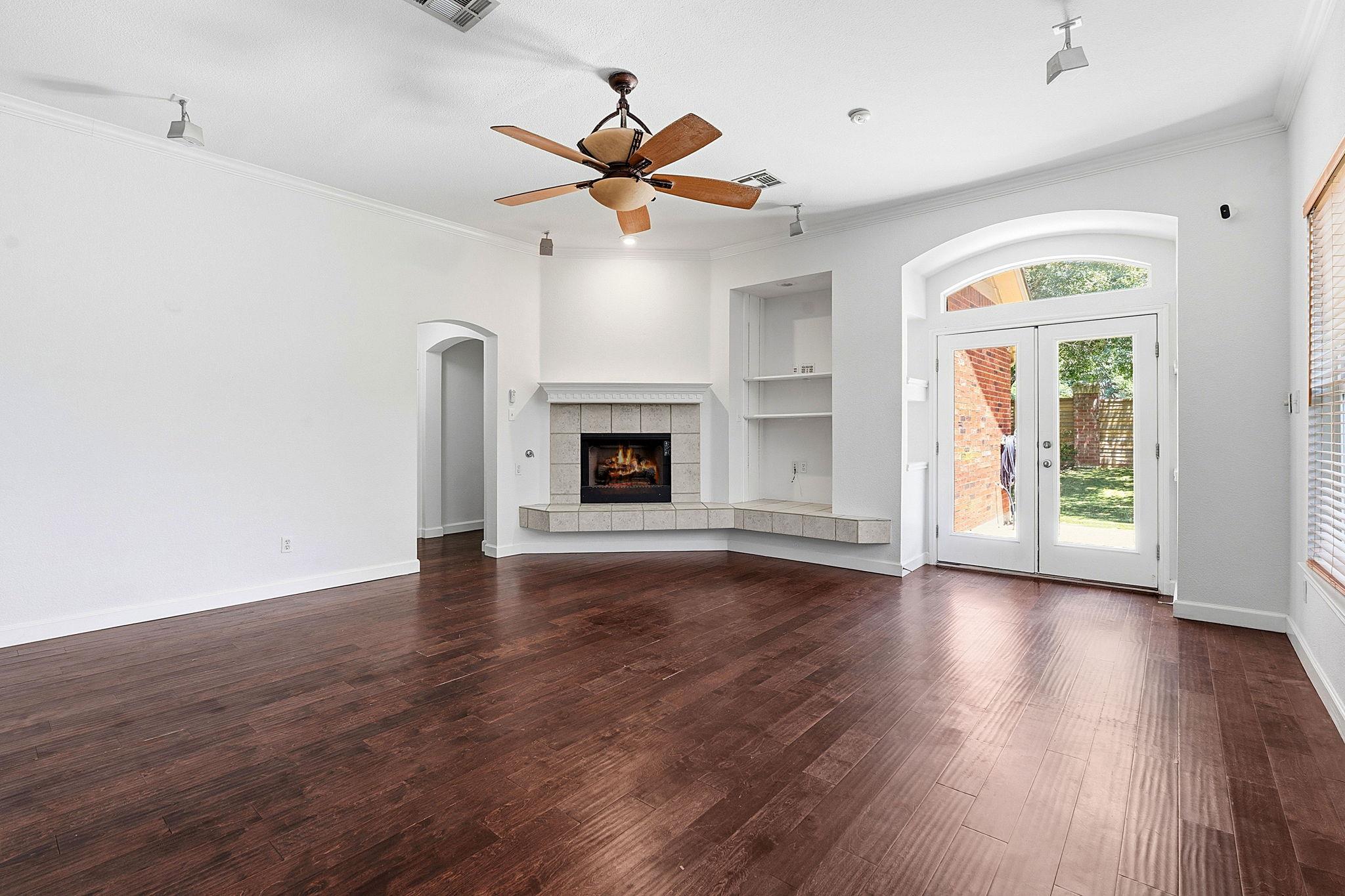 1904  Montana Sky Dr, photo 4