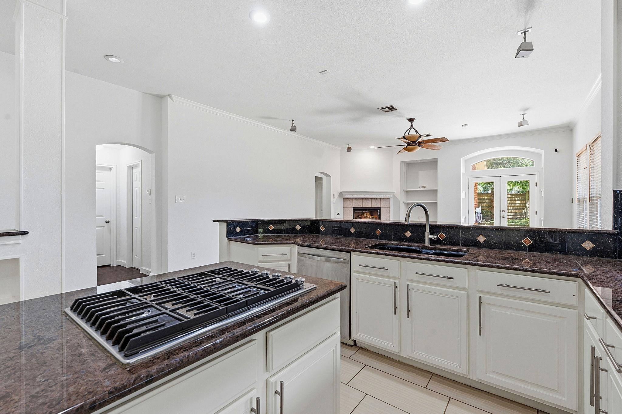 1904  Montana Sky Dr, photo 10