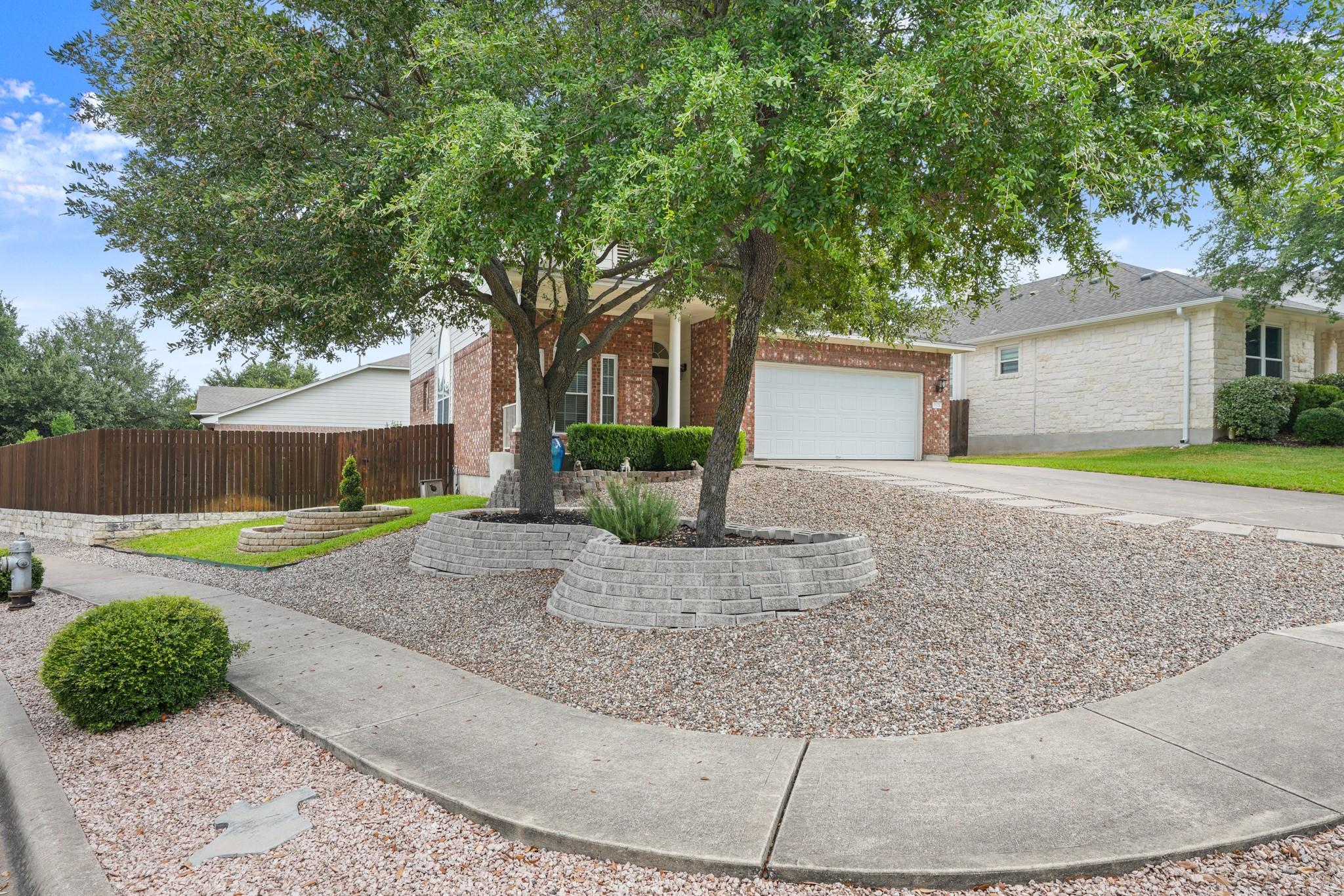9321  Queens Park Cv, photo 3