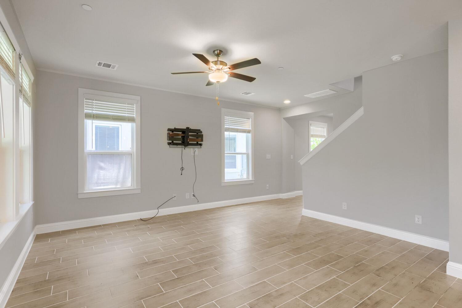 2605  Sam Bass Rd  #3, photo 4