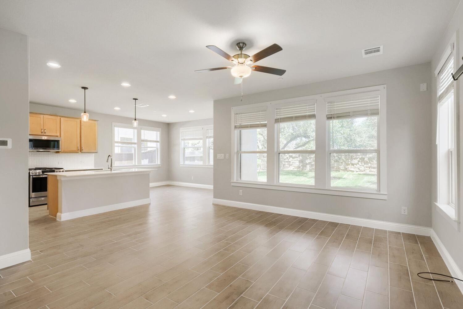 2605  Sam Bass Rd  #3, photo 5